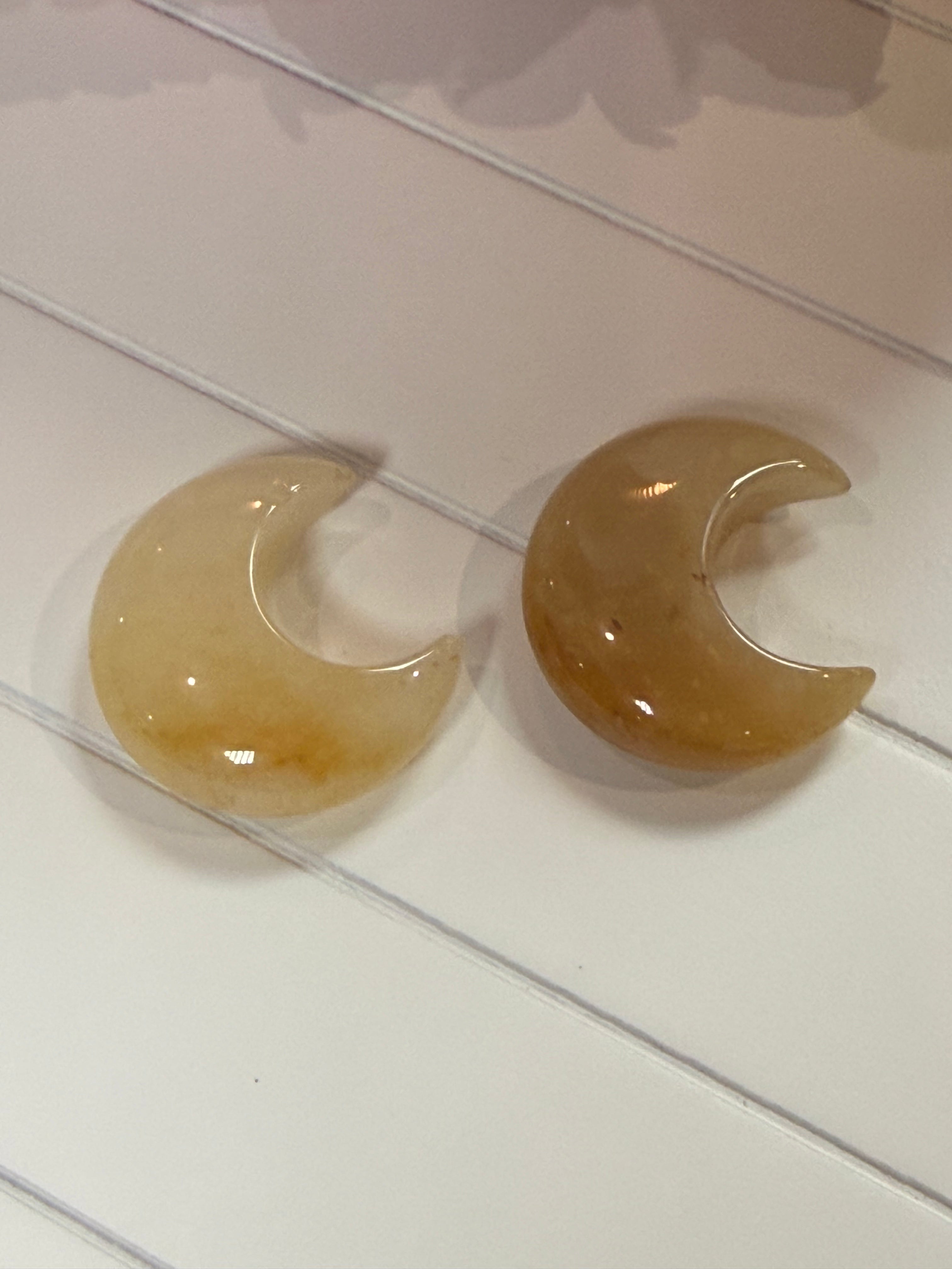 Crescent Moon Shape Crystal